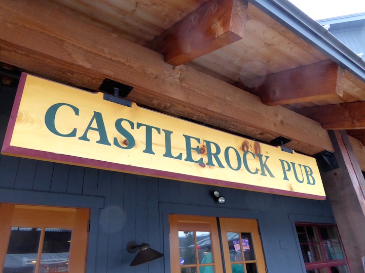 sugarbush resort castlerock pub