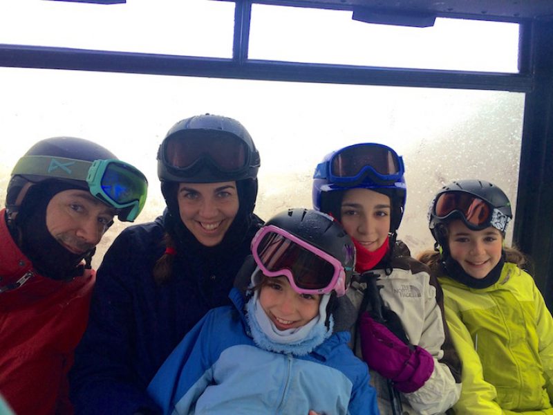 Ten Ways to Create A Family Ski Tradition
