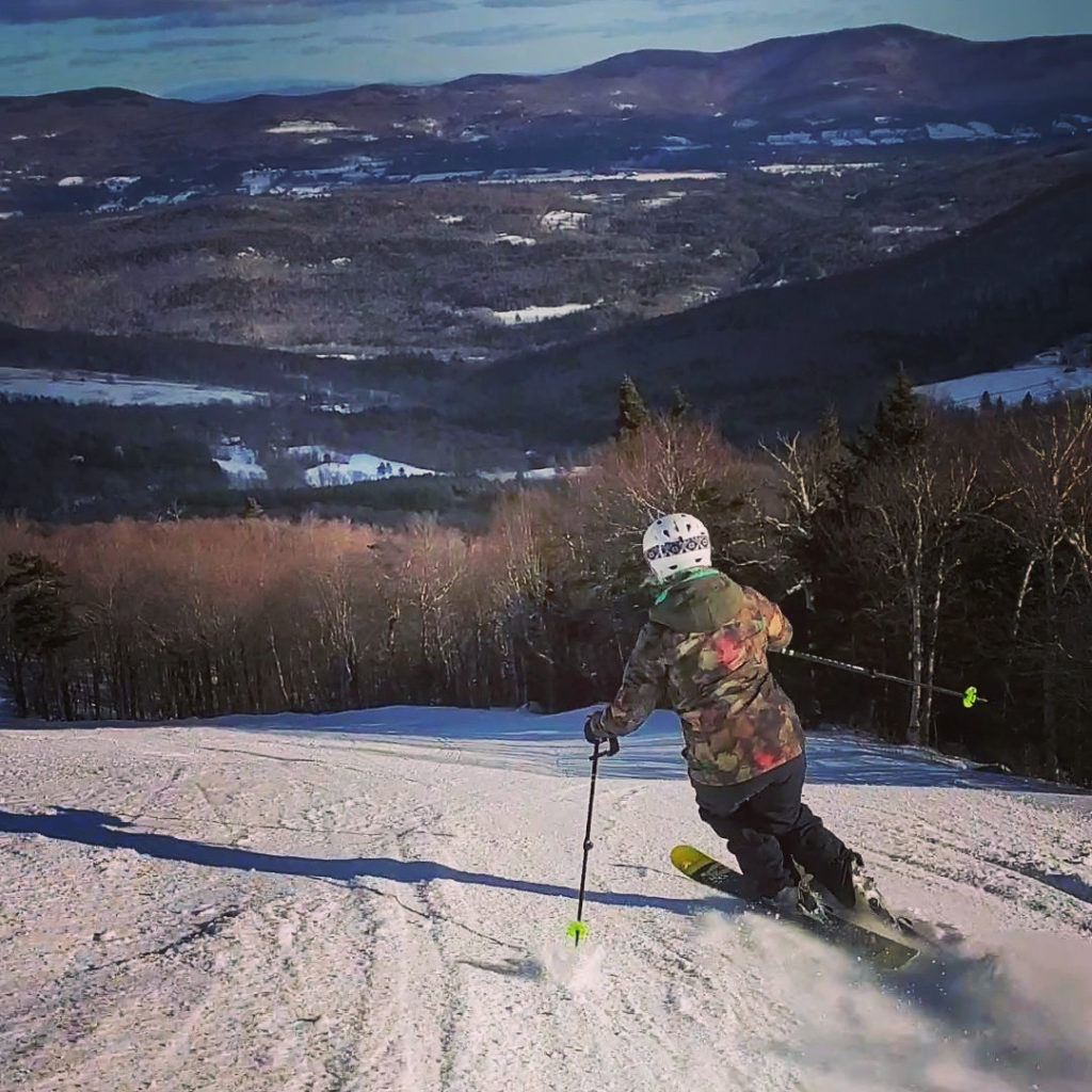 Sarah skis